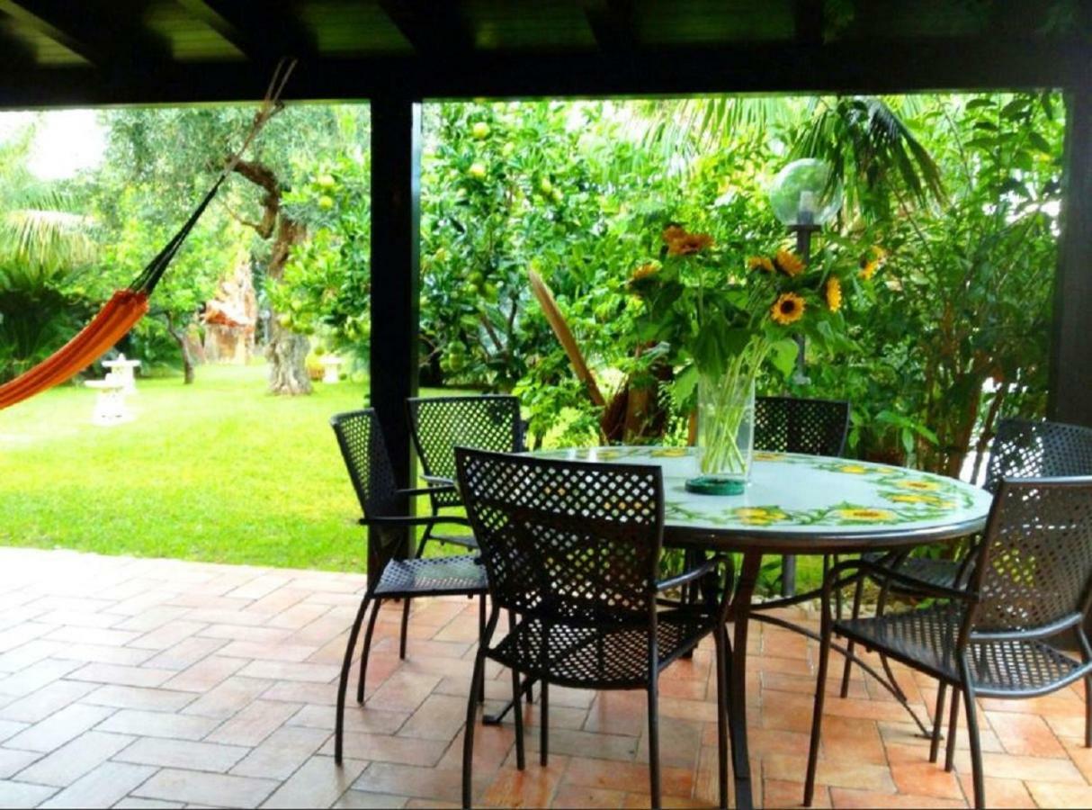 Rumah Saya Campofelice Di Roccella Exterior foto